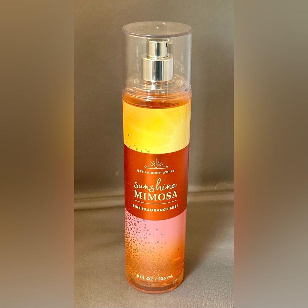 Bath & Body Works Sunshine
Mimosa Fine Fragrance Mist 8 FI Oz
Champagne & Citrus